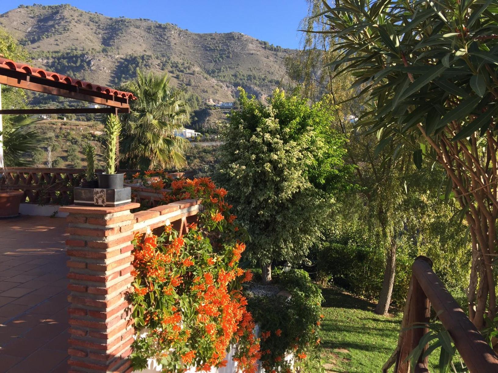 Casa Rural Alqueria Del Duende Frigiliana Bagian luar foto